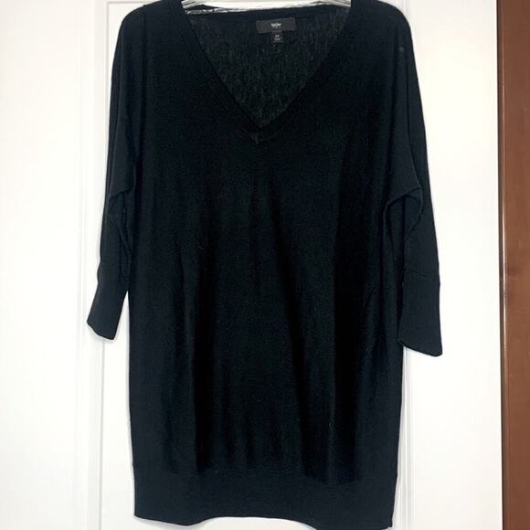Mossimo Supply Co. Sweaters - Mossimo Back Lightweight pull over V-neck cuff 3/4 sleeve size: Medium
